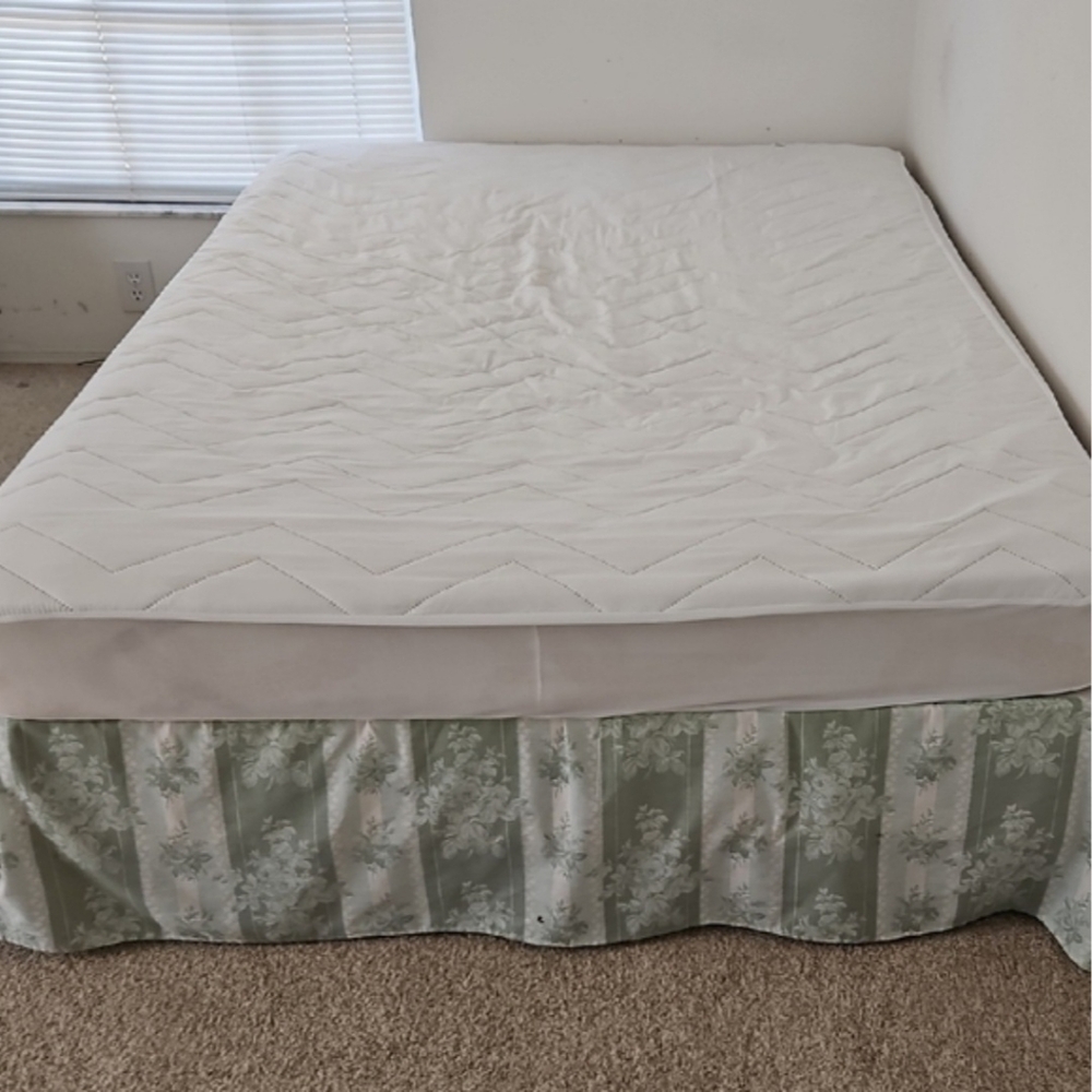 Floral Sage Bedskirt and Matress Cover (Full Size)
